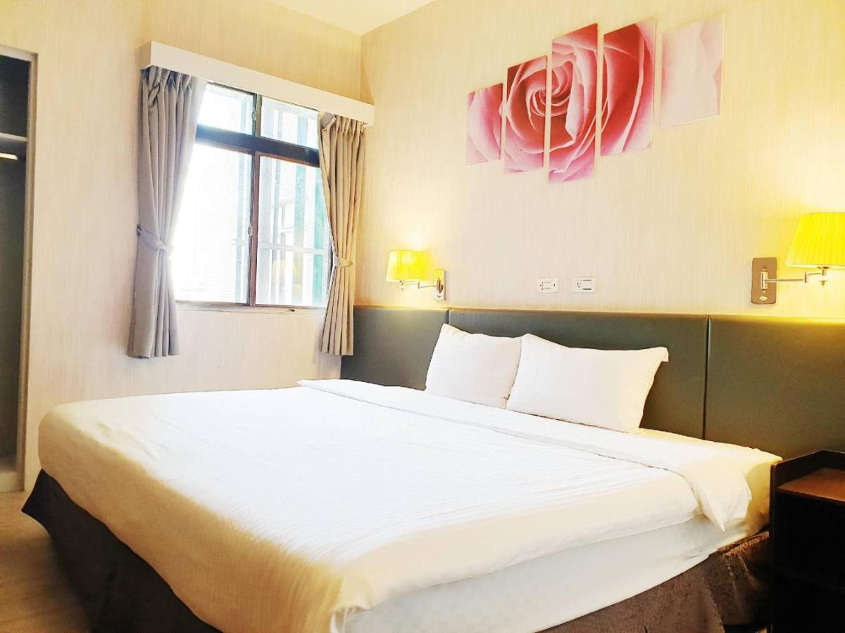 Walker Hotel - Sanchong Тайбей Екстер'єр фото