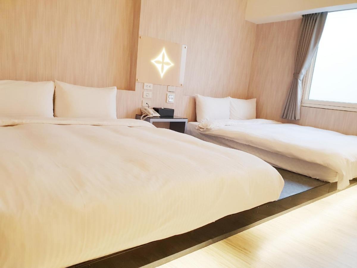 Walker Hotel - Sanchong Тайбей Екстер'єр фото