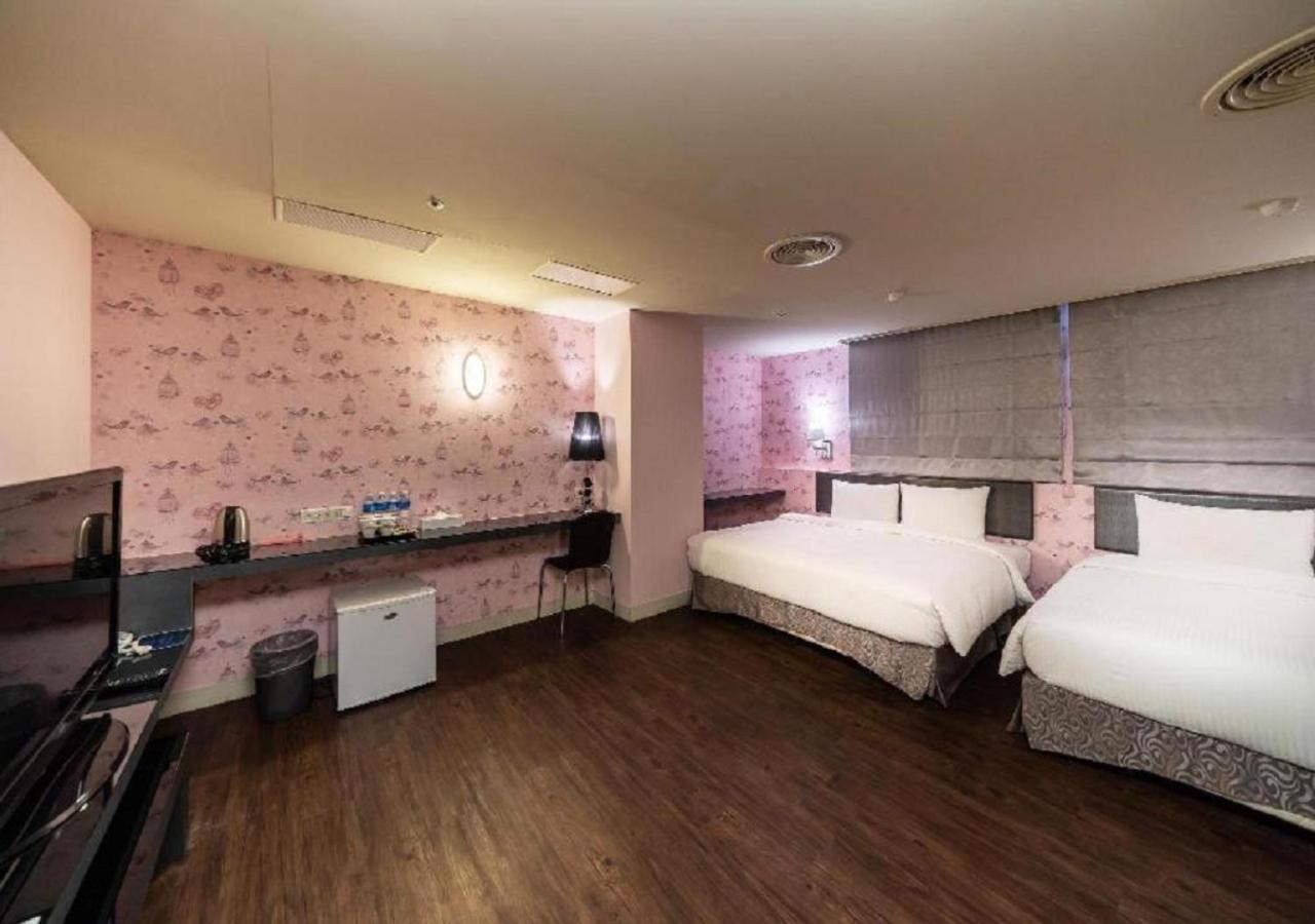 Walker Hotel - Sanchong Тайбей Екстер'єр фото